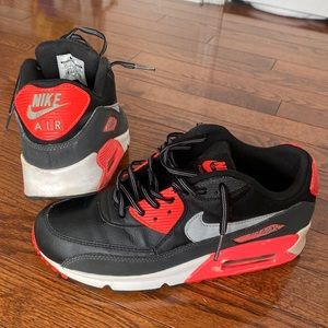 Nike Air Max 90’s Size 6Y